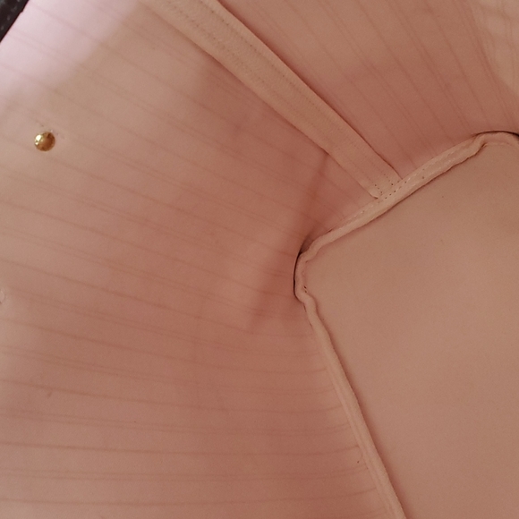 ๐ SOLD ๐ Louis Vuitton Neverfull MM in Damier Ebene - Picture 9 of 17